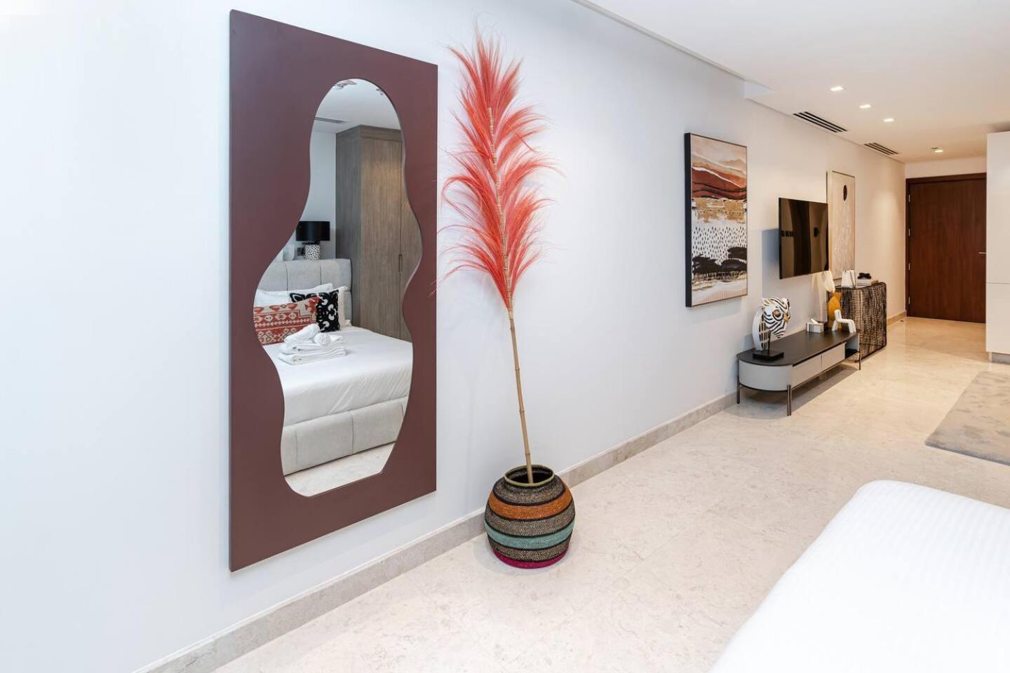Fashionable Studio8 Min Walk To Burj Khalifa *
