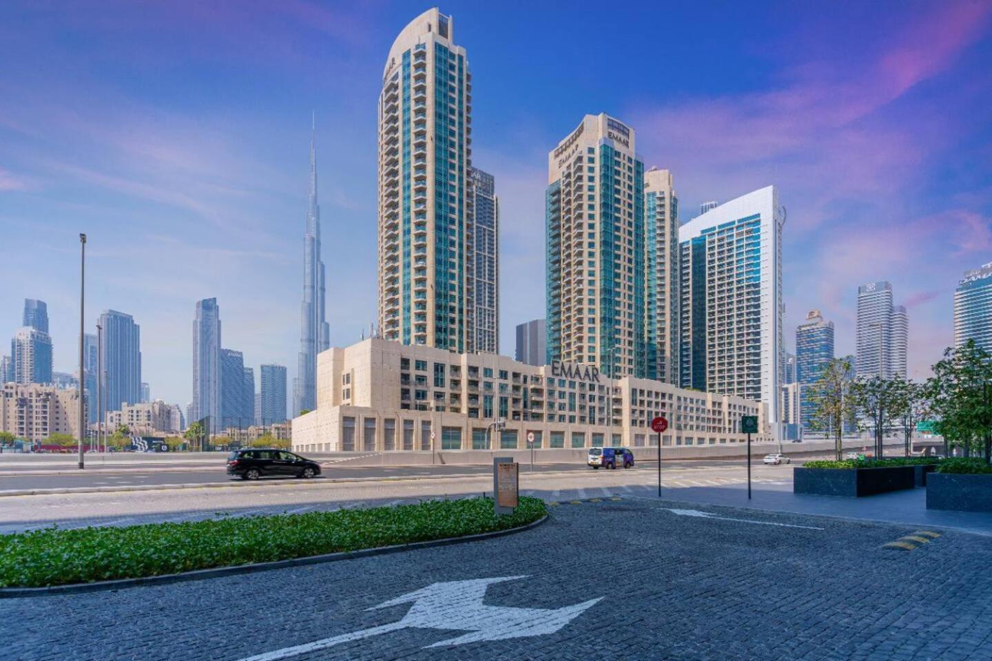 Fashionable Studio8 Min Walk To Burj Khalifa Apartment *